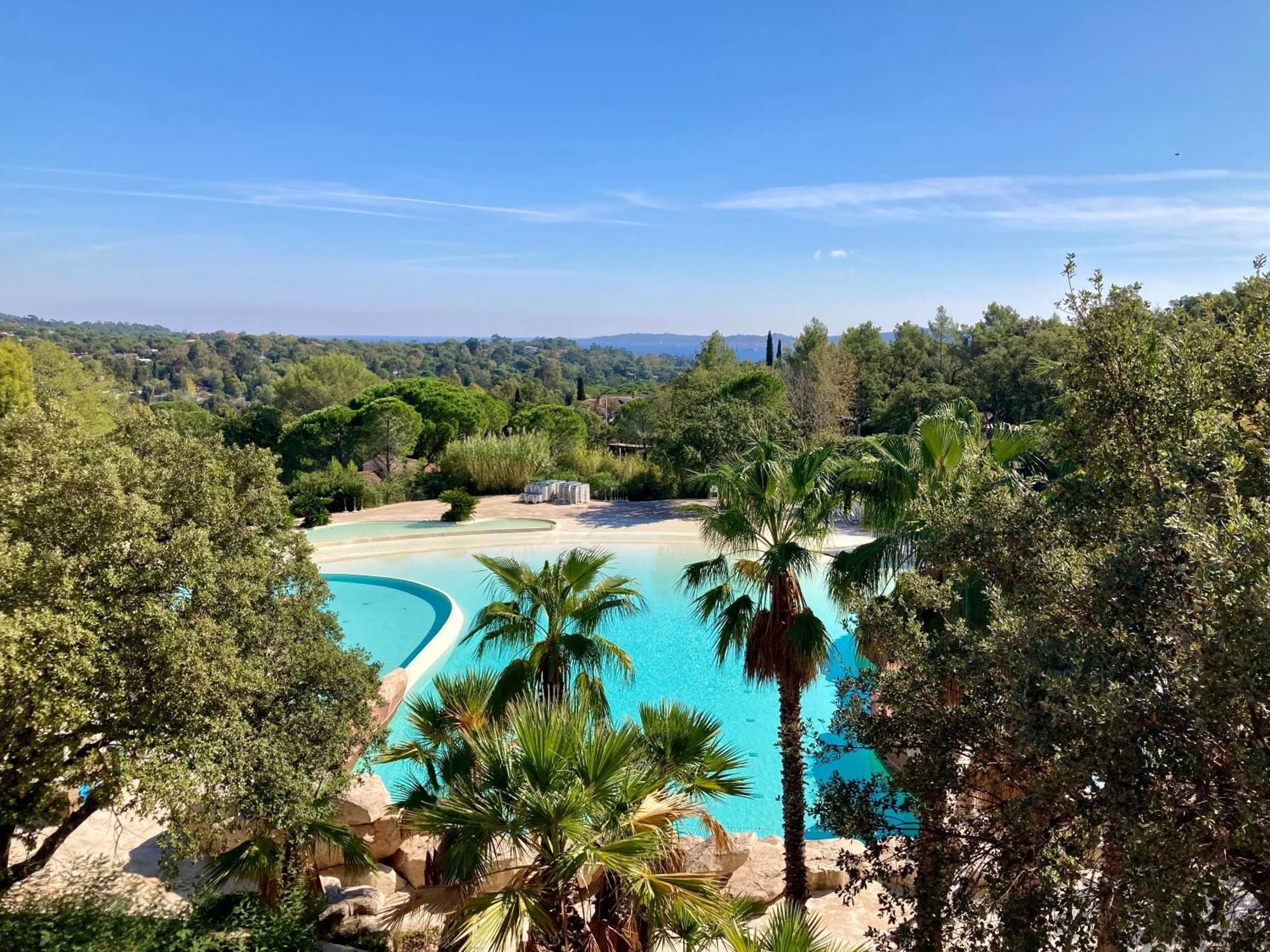 Les Restanques Vue Mer Roses 1070 Rez De Jardin Grimaud Esterno foto