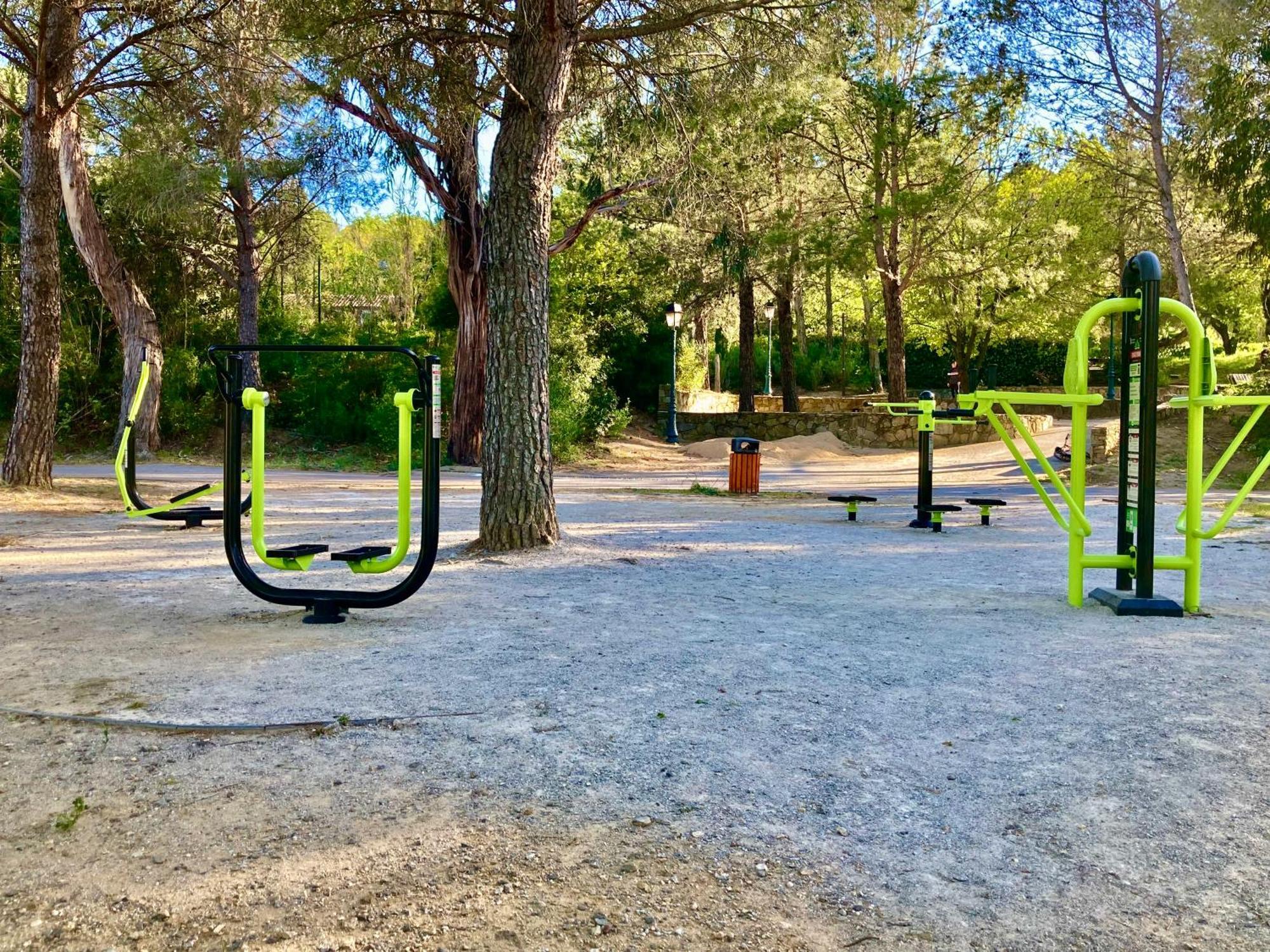 Les Restanques Vue Mer Roses 1070 Rez De Jardin Grimaud Esterno foto